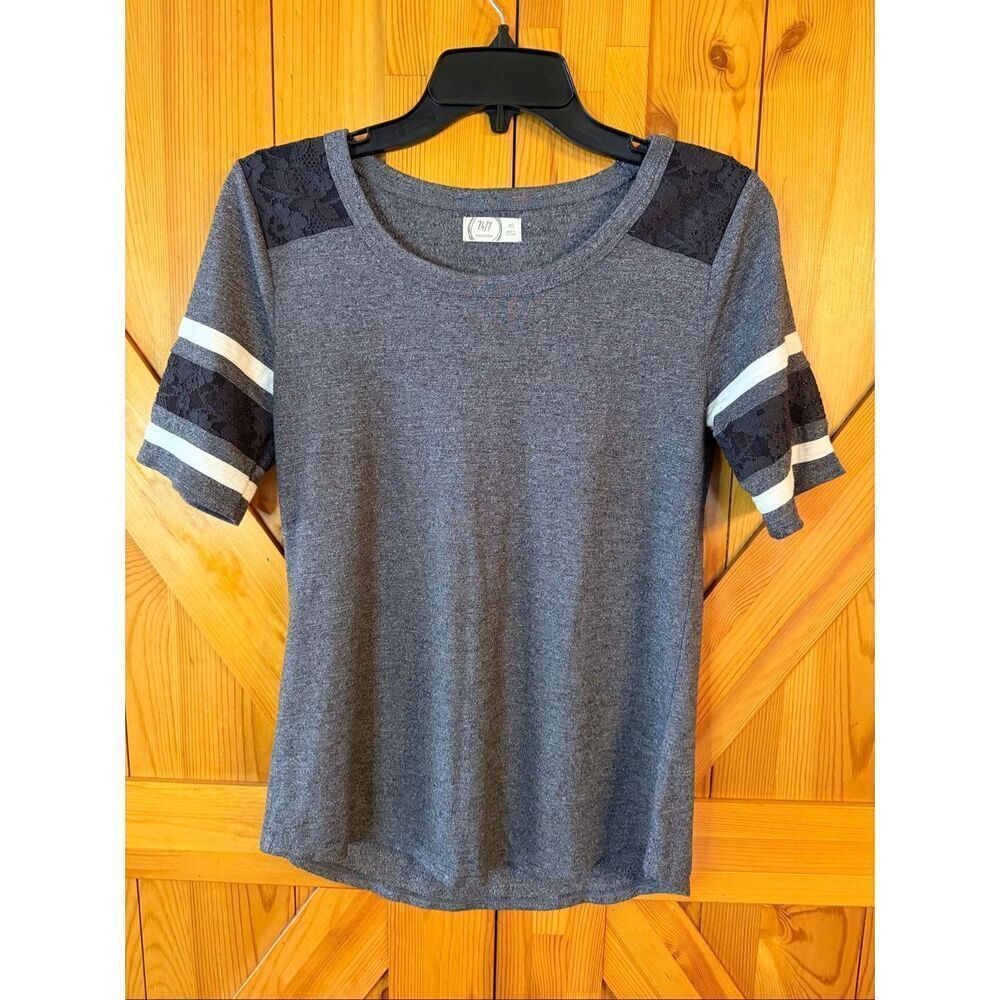 Maurices Gray 24/7 Black Lace Inset Baseball Short Sleeve T Shirt Size XS (7306)